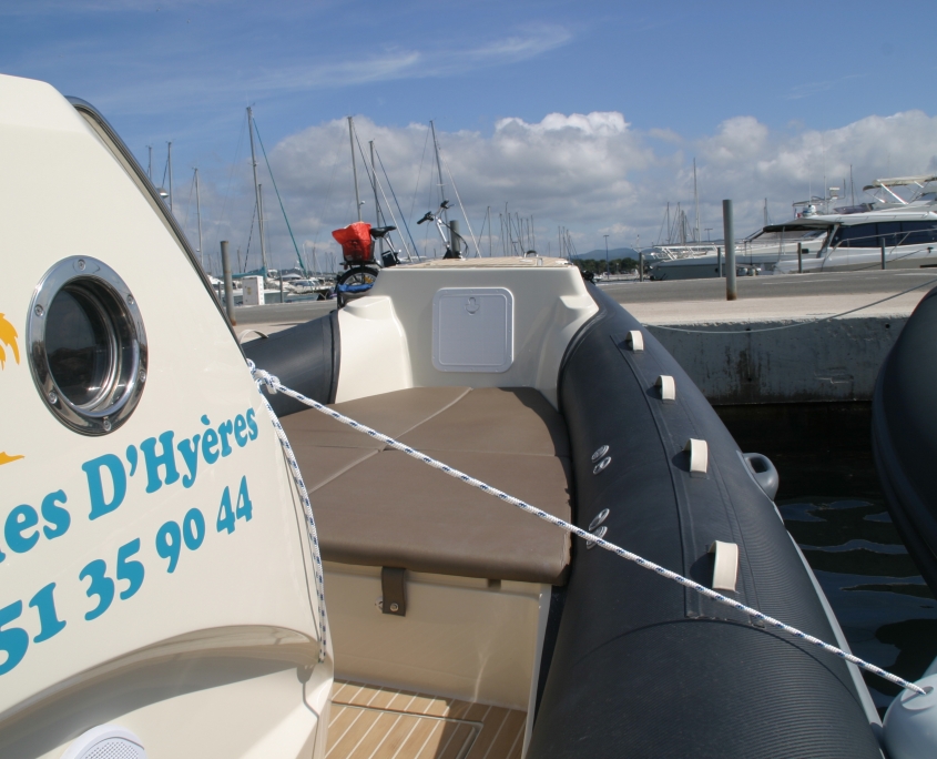rigid inflatable boat for rent Stingher 27 GT