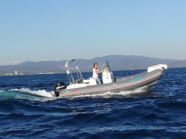 rigid inflatable boat King 700 to book at Hyères, France